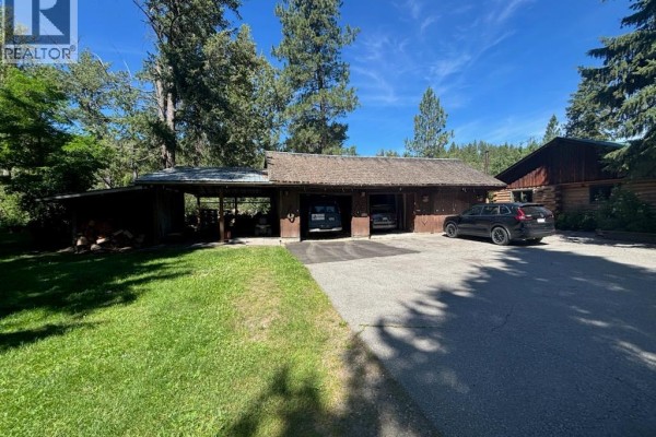4pc Ensuite bath - 9655 Granby Road, Grand Forks, BC V0H1H1 Photo 5