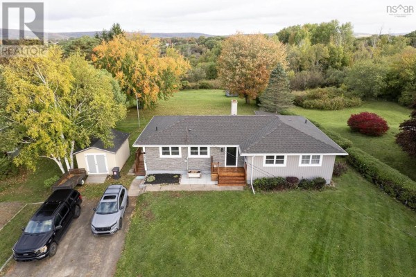 9658 Highway 10, Nictaux