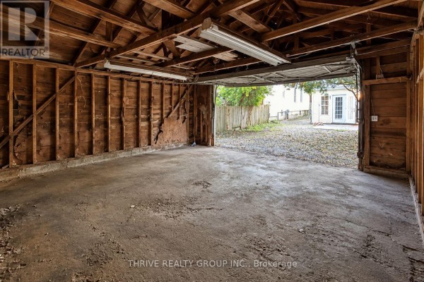 966 Colborne Street, London East, ON N6A4A6 Photo 5