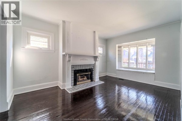 966 Curry Avenue, Windsor, ON, photo 2