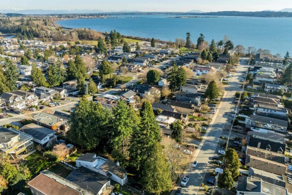 966 Maple Street, White Rock, BC V4B4M5 Photo 4