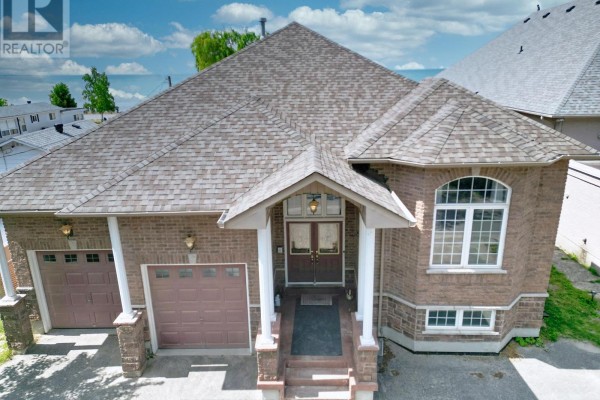 966 Shore Lane, Wasaga Beach, ON L9Z2B4 Photo 2