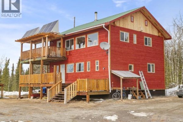 Kitchen - 96750 Alaska Highway, Whitehorse North, YT Y0B1L0 Photo 3