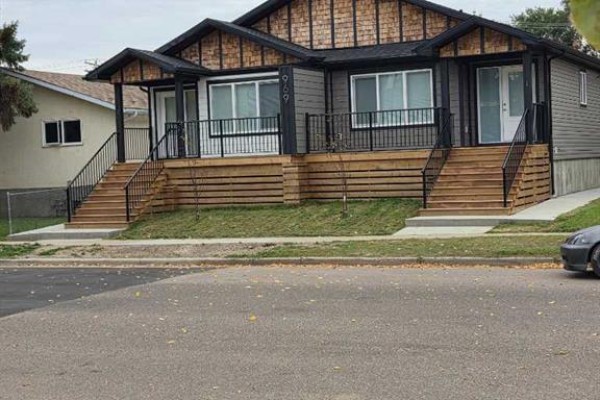 Primary Bedroom - 969 2 Street Se, Medicine Hat, AB T1A5K6 Photo 3