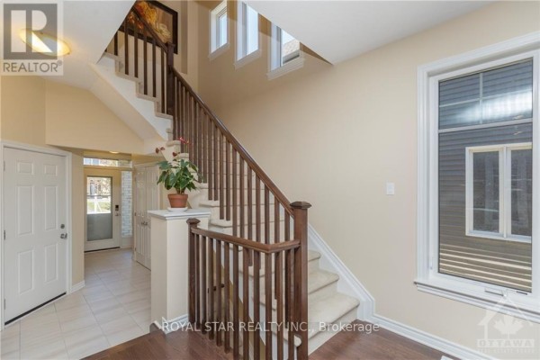 Family room - 969 Bunchberry Way S, Ottawa, ON K1T3T8 Photo 2