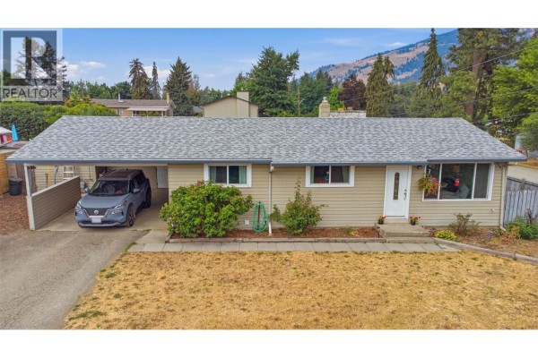 Recreation room - 9694 School Road, Coldstream, BC V1B3G4 Photo 2