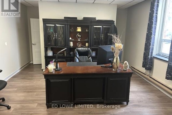 97 - 164 Innisfil Street, Barrie, ON, photo 2