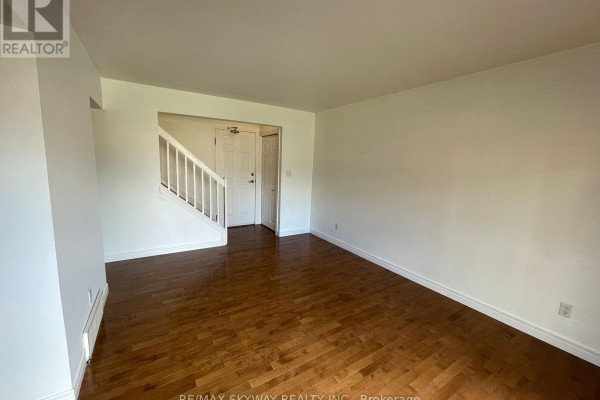 97 - 1730 Columbia Court, Windsor, ON N9E1B1 Photo 4