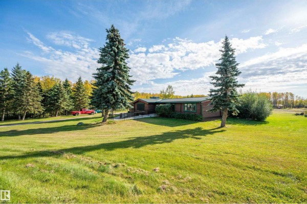 Primary Bedroom - #97 52307 Rge Road 213, Rural Strathcona County, AB T8G1C1 Photo 4