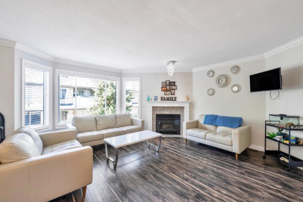 97 7955 122 Street, Surrey, BC V3W4T4 Photo 4