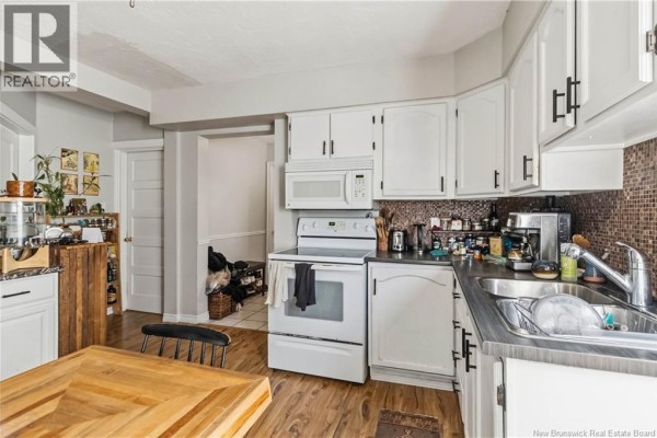 Living room - 97-99 Edward Street, Moncton, NB E1A2J3 Photo 5