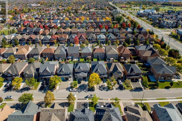 97 Cadillac Crescent, Brampton, ON L7A3B4 Photo 4