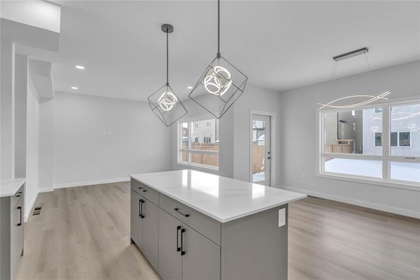 Kitchen - 97 Cheema Drive, Winnipeg, MB R2R3A9 Photo 4