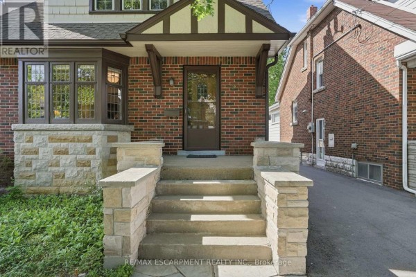 97 Cline Avenue N, Hamilton, ON, photo 3