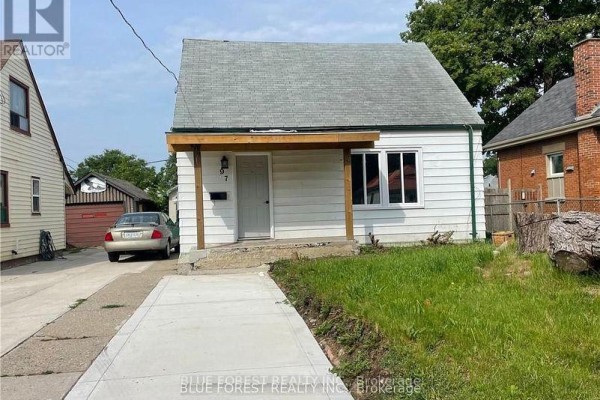 97 Delaware Street, London East