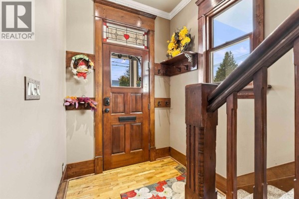 97 E King Edward Avenue, Vancouver, BC V5V2B8 Photo 4