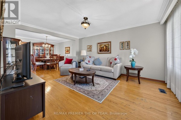 Dining room - 97 Firgrove Crescent, Toronto, ON M3N1K5 Photo 5