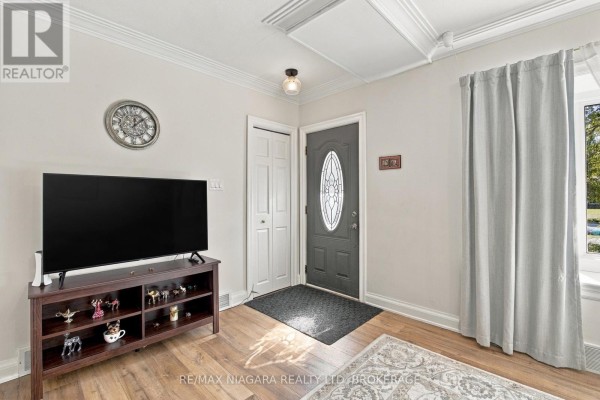 Laundry room - 97 Glendale Avenue, St  Catharines, ON L2T2J4 Photo 5