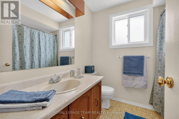 Bedroom 3 - 97 Huntsman Crescent, Ottawa, ON K2M1H8 Photo 4