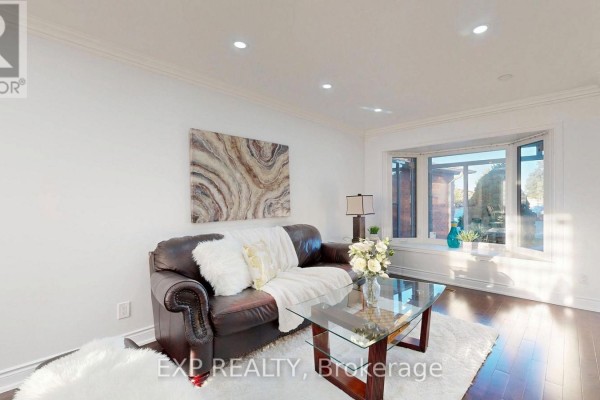 97 Jackman Crescent, Vaughan, ON L4L6P6 Photo 5