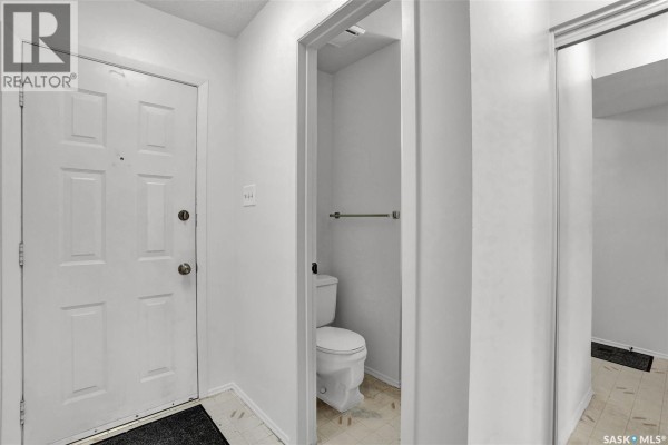 2pc Bathroom - 97 Mackenzie Way, Regina, SK S4N5M8 Photo 4