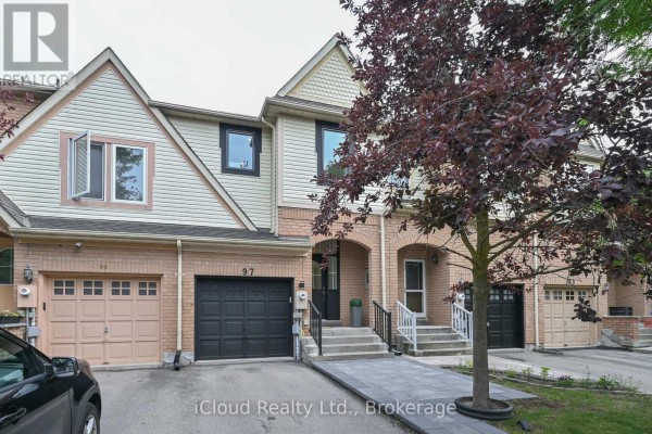 Living room - 97 Mugford Road, Aurora, ON L4G7J5 Photo 2