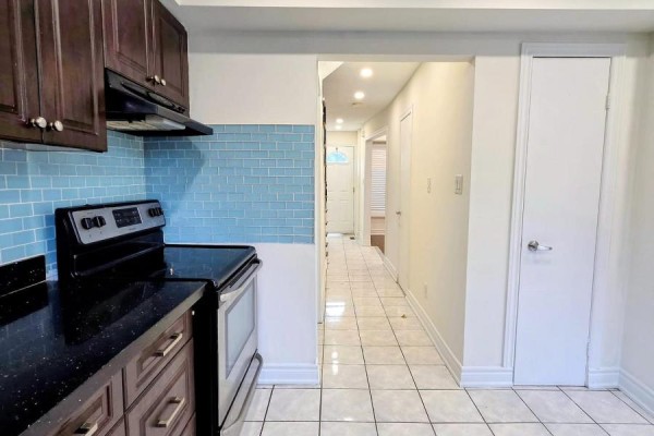 97 Mullen Drive, Ajax, ON L1T2B3 Photo 4