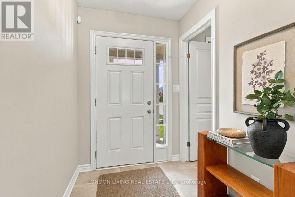 Kitchen - 97 Peach Tree Boulevard, St  Thomas, ON N5R5M9 Photo 4