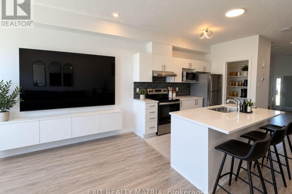 97 Rallidale Street, Ottawa, ON K1X0G7 Photo 3