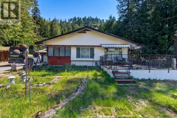 Storage - 97 Salmon River Road, Salmon Arm, BC V1E3E2 Photo 4