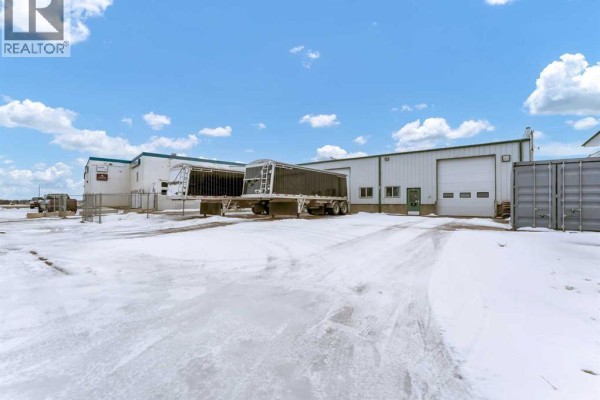 97 South West Drive Sw, Medicine Hat, AB, photo 2