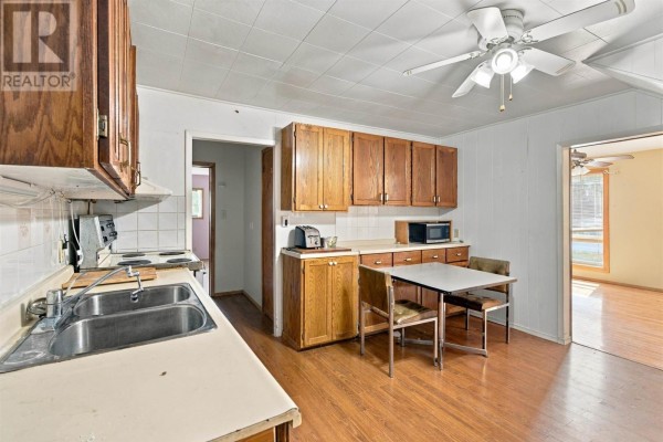 97 Wellington Ave, Blind River, ON P0R1B0 Photo 5