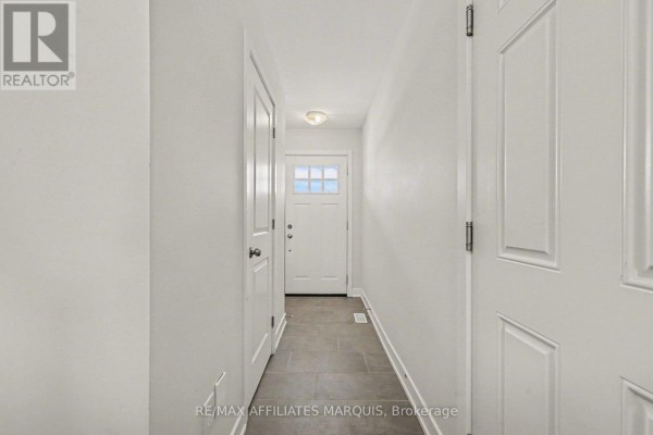 97 Whitcomb Crescent, Smiths Falls, ON, photo 2
