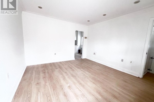 Dining room - 970 Briar Hill Avenue, Toronto, ON M6B1M3 Photo 2