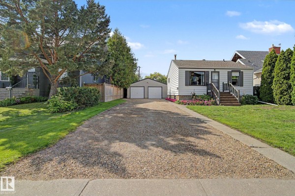 9706 159 St Nw, Edmonton, AB T5P2Z3 Photo 5