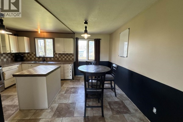 9707 Willow Road, Fort St  John, BC, photo 3