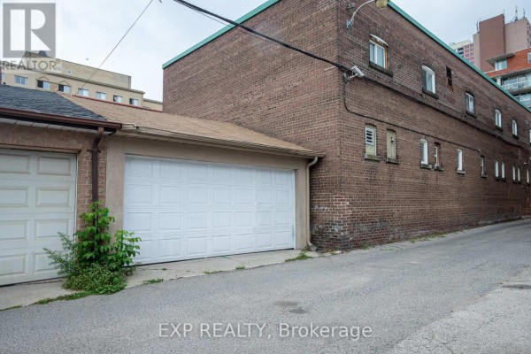 971 Lansdowne Avenue, Toronto, ON, photo 2