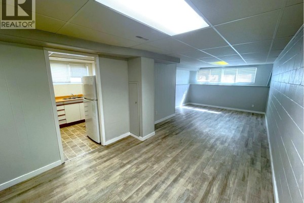 9714-9716 102 Avenue, Fort St  John, BC V1J2C8 Photo 4