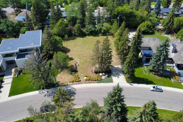 9716 Riverside Dr Nw, Edmonton, AB, photo 3