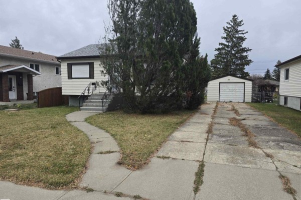 Kitchen - 9717 162 St Nw, Edmonton, AB T5P3L1 Photo 2