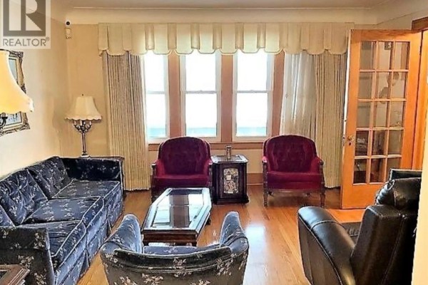 972 Parent, Windsor, ON, photo 3