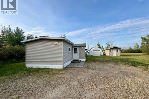 9725 107 Street, Hythe, AB T0H2C0 Photo 4