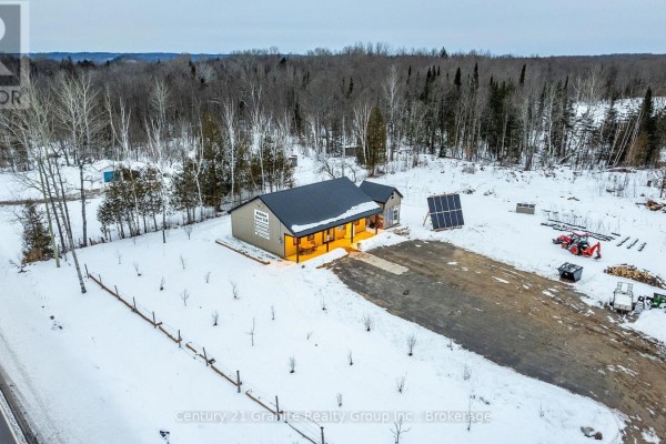9734 Highway 118 W, Algonquin Highlands, ON K0M1J2 Photo 5