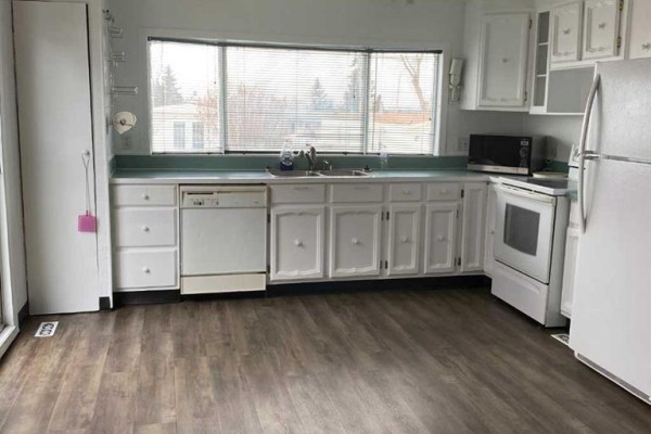 Bedroom - 9738 119a Avenue, Grande Prairie, AB T8V5H7 Photo 2