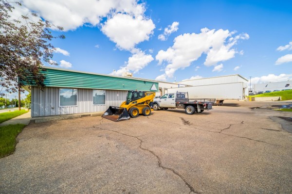 9750 35th Ave Nw, Edmonton, AB T6E6J6 Photo 5