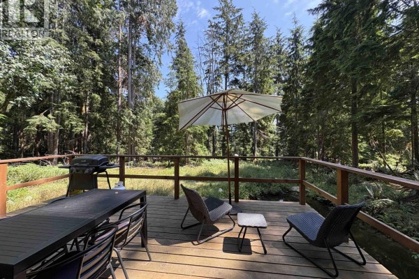 976 West Bay Road, Gambier Island, BC V0N1V0 Photo 4