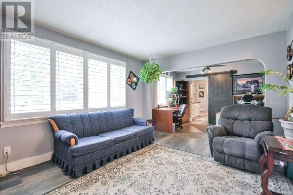 Primary Bedroom - 976 Yonge Street, Midland, ON L4R2E7 Photo 4
