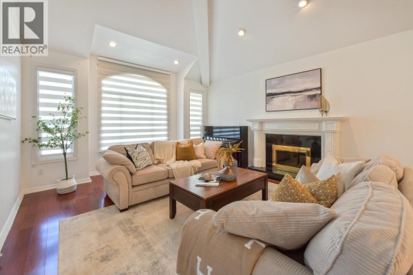 9760 Gilhurst Crescent, Richmond, BC V7A1P2 Photo 5