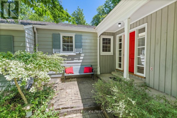 Bathroom - 9761 Eighth Line, Halton Hills, ON L7G4S5 Photo 5