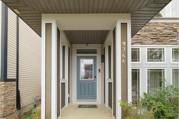 9764 221 St Nw, Edmonton, AB, photo 3